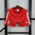 Calções Bayern Munique Principal 2025/26