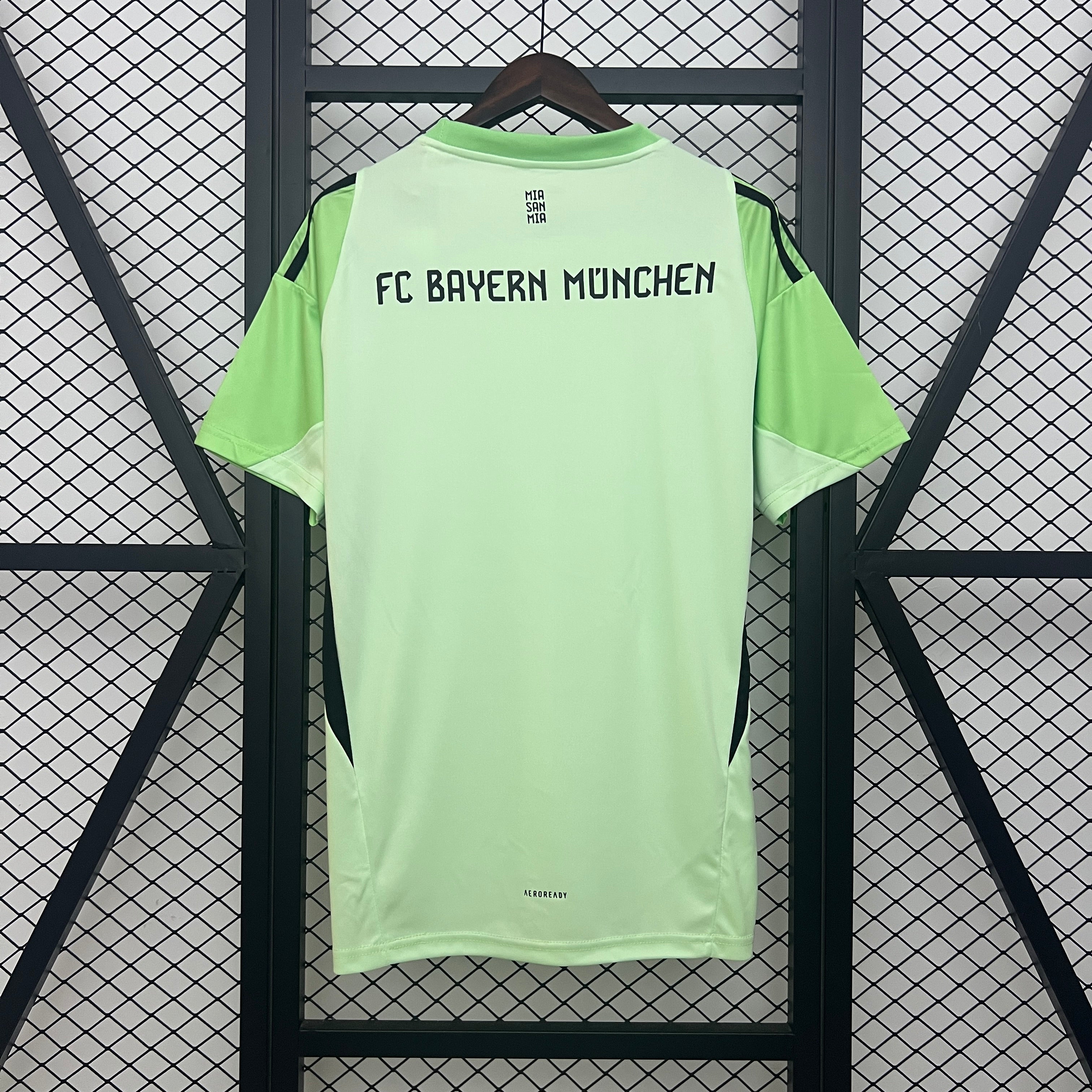 Camisola Bayern Munique Guarda-redes 2025/26