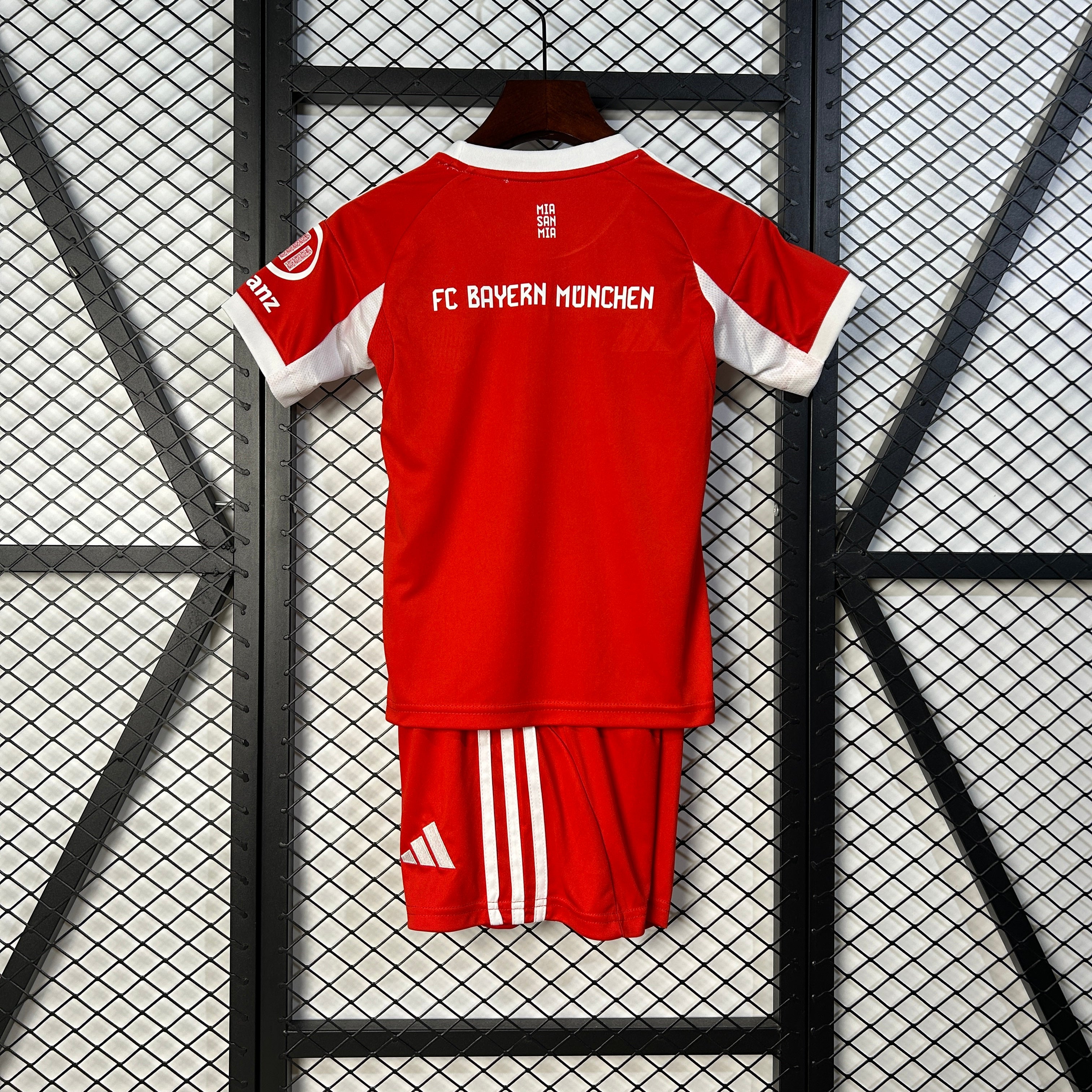 Kit Criança Bayern Munique Principal 2025/26