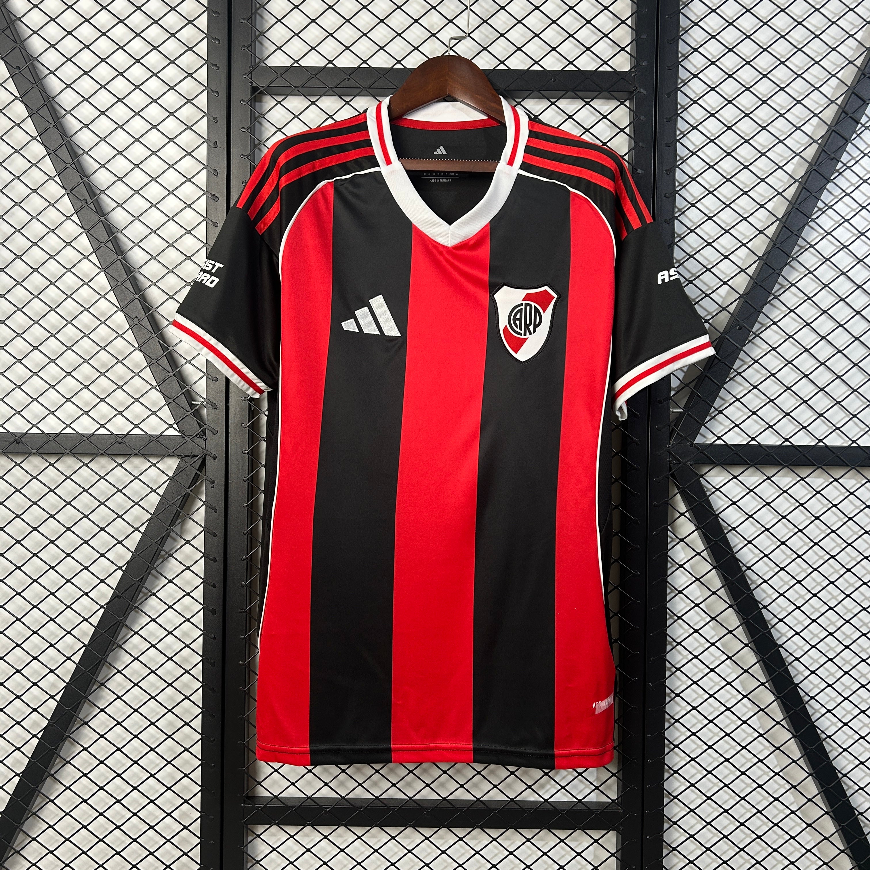 Camisola River Plate Alternativa 2025/26