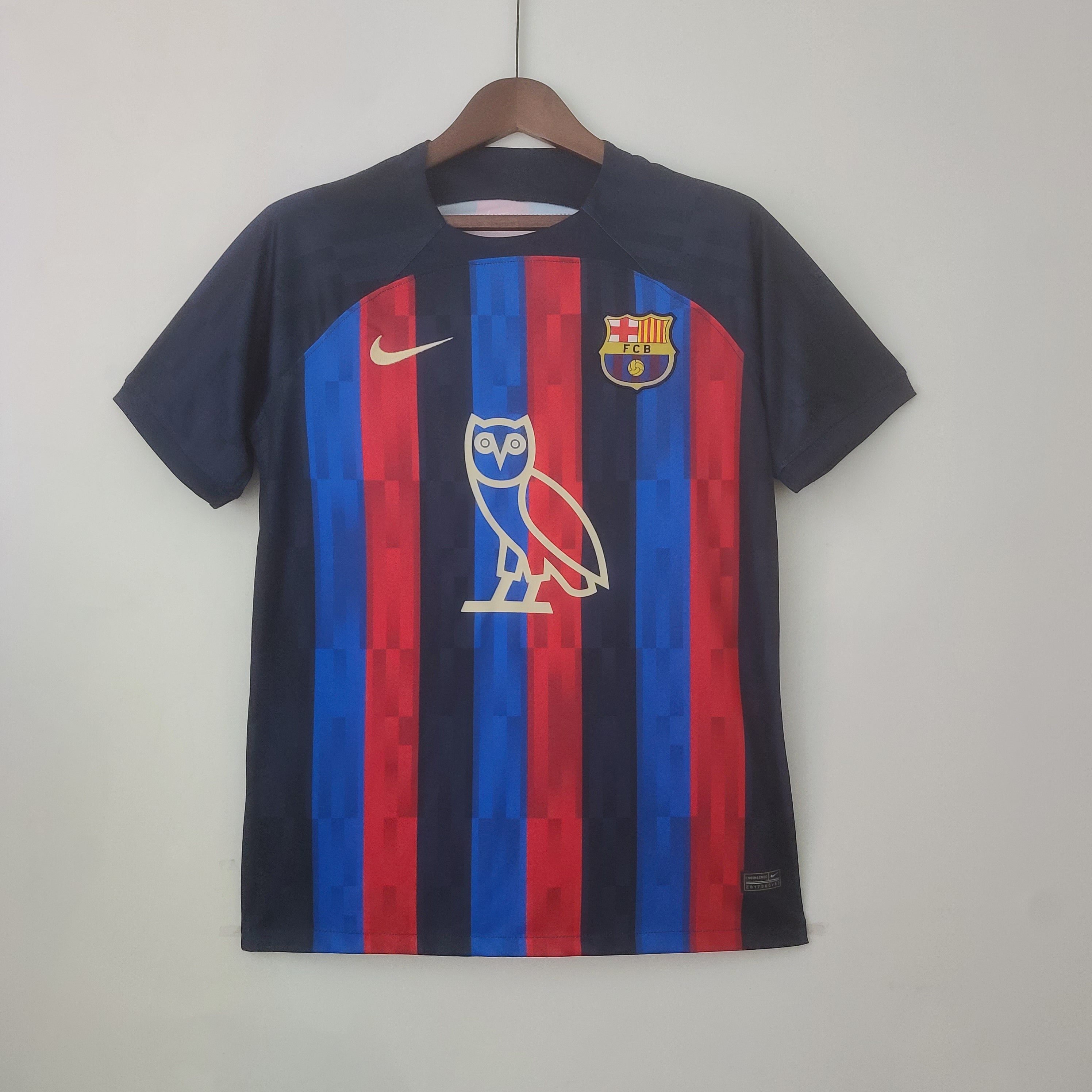 Camisola Barcelona Edição Especial Drake