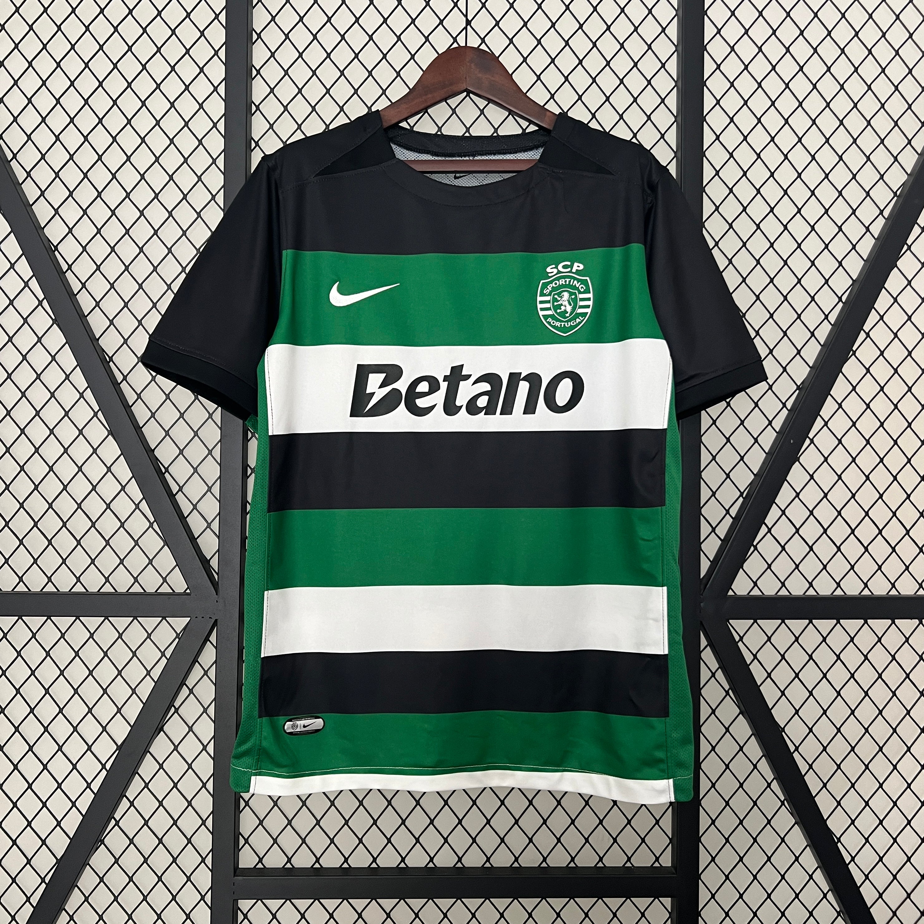 Camisola Sporting Principal 2024/25