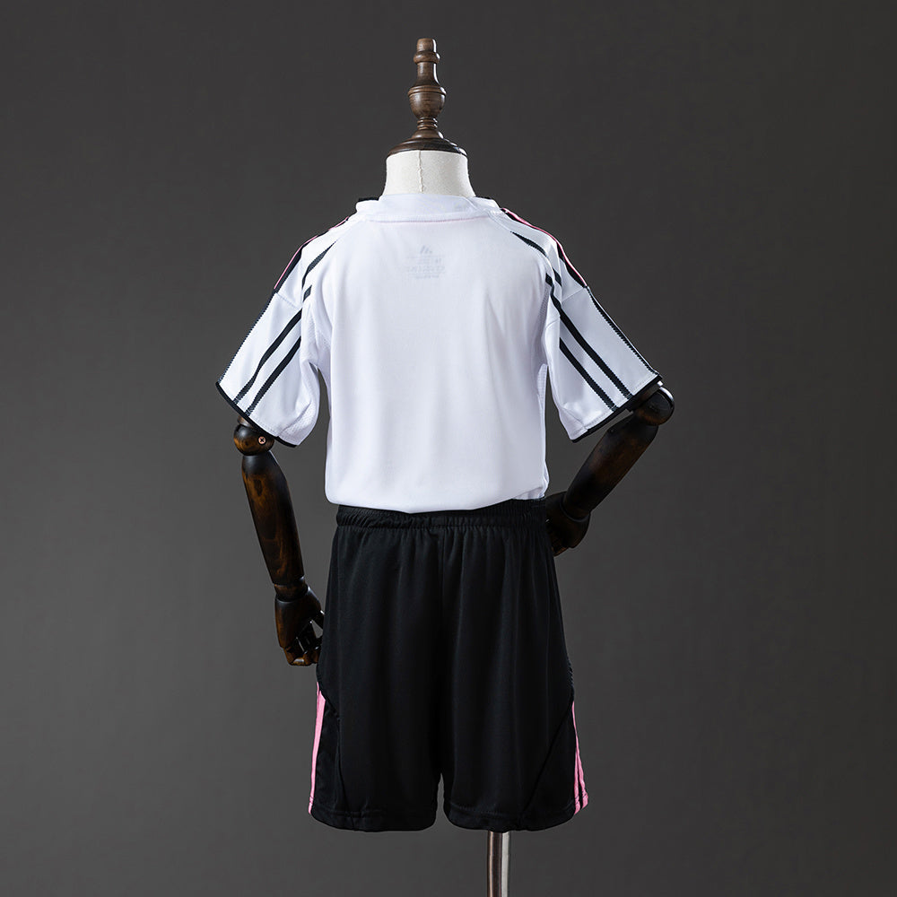 Kit Criança Juventus Principal 2025/26