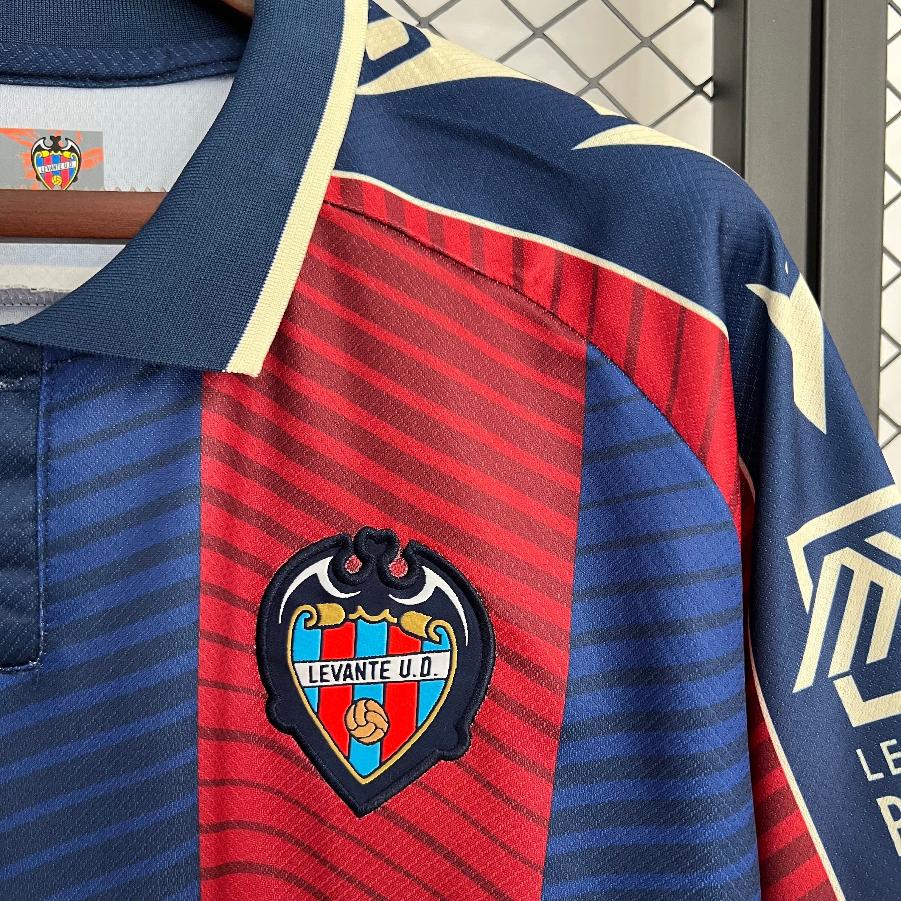 Camisola Levante Principal 2025/26