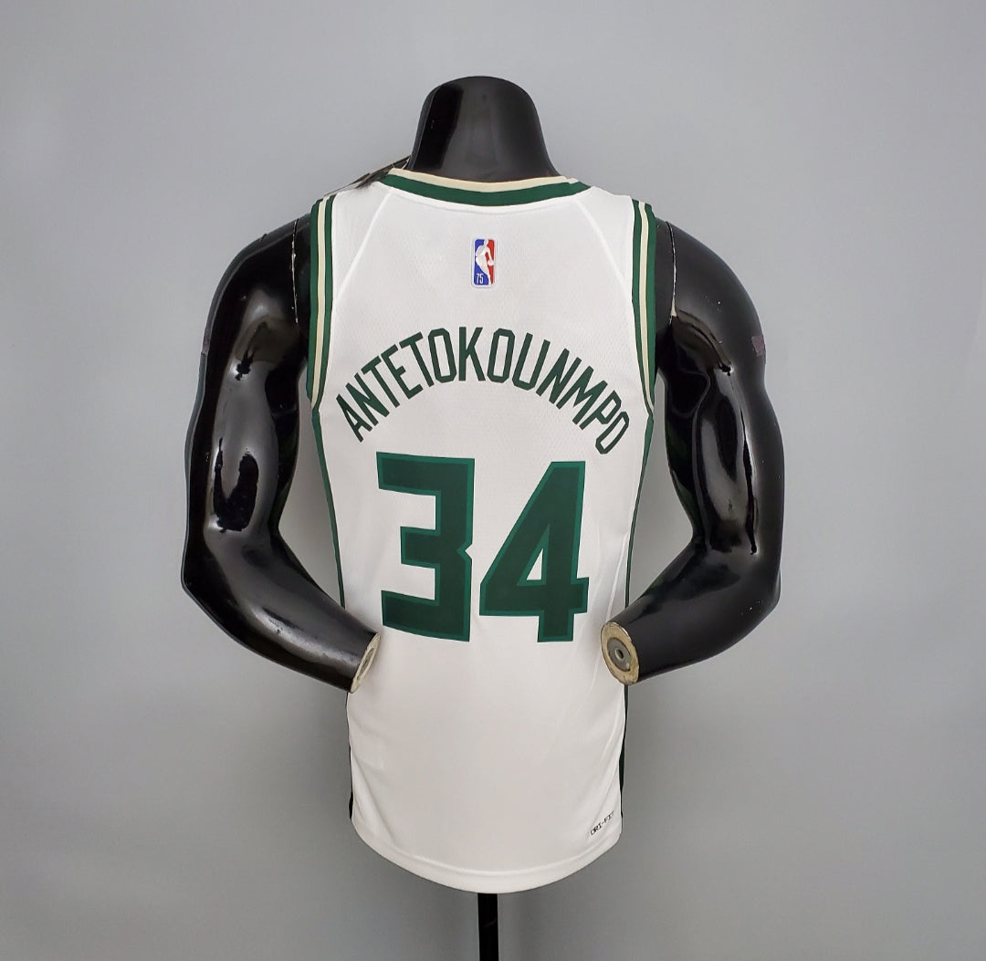 Milwaukee Bucks