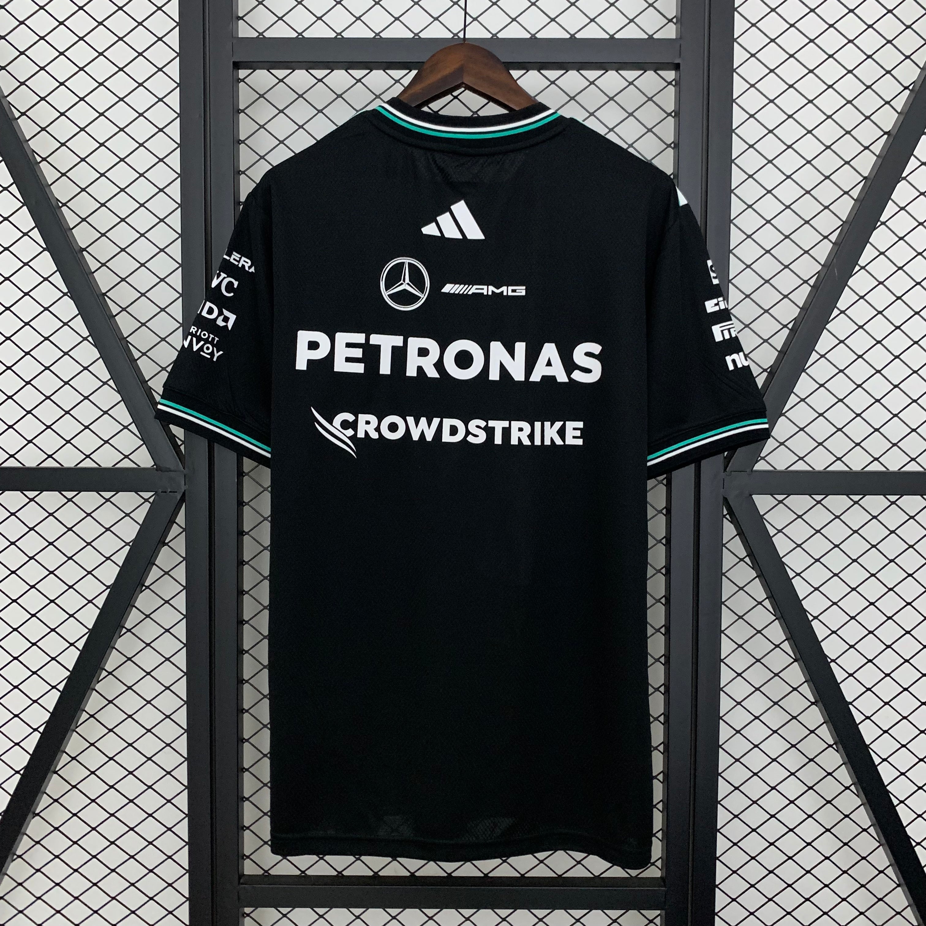 Camisola Mercedes 2025