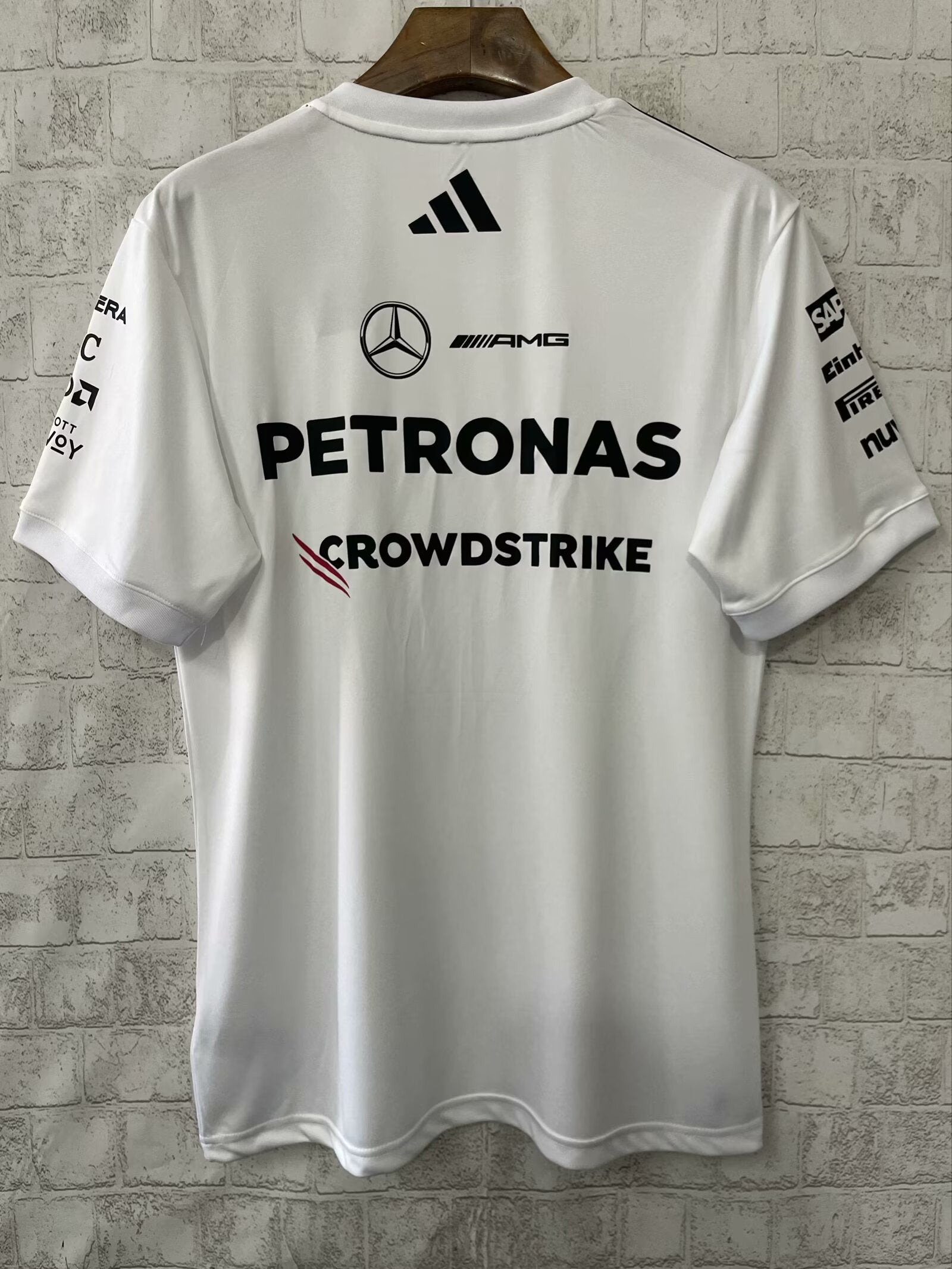 Camisola Mercedes 2025