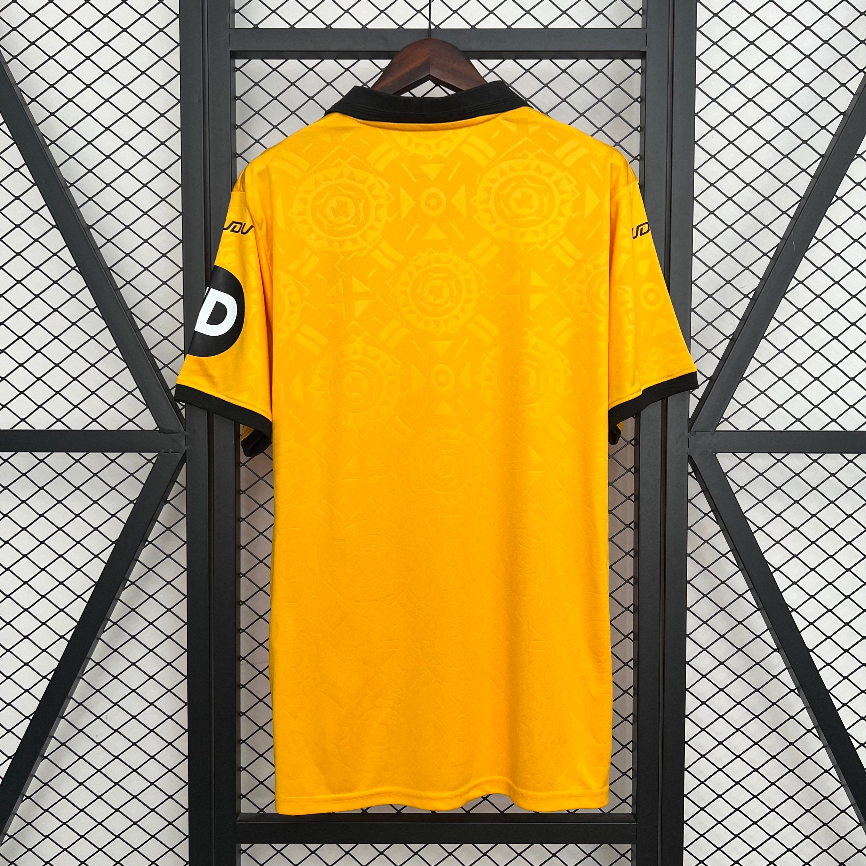 Camisola Wolverhampton Principal 2025/26