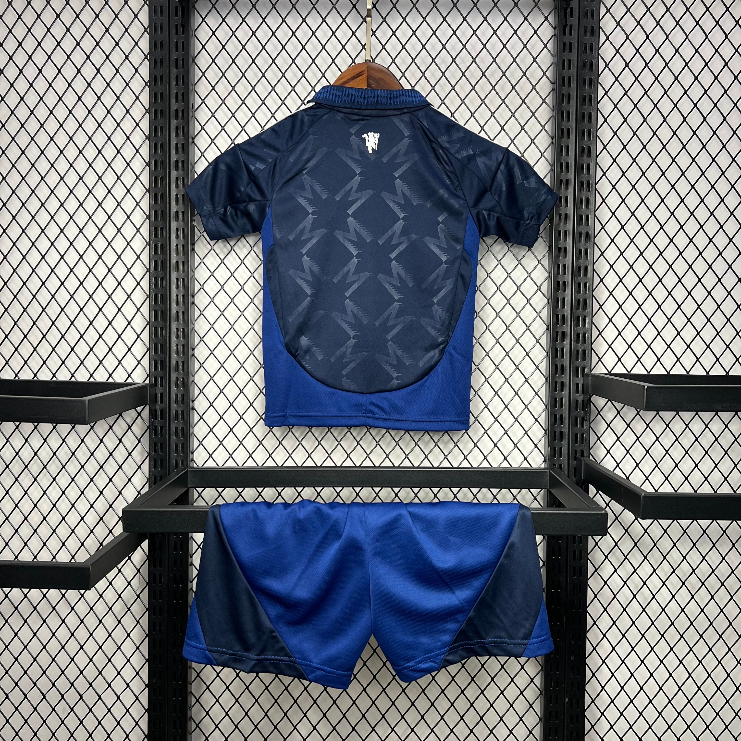 Kit Criança Manchester United Alternativo 2024/25