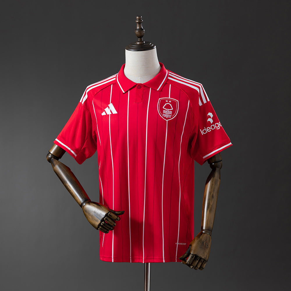 Camisola Nottingham Forest Principal 2025/26