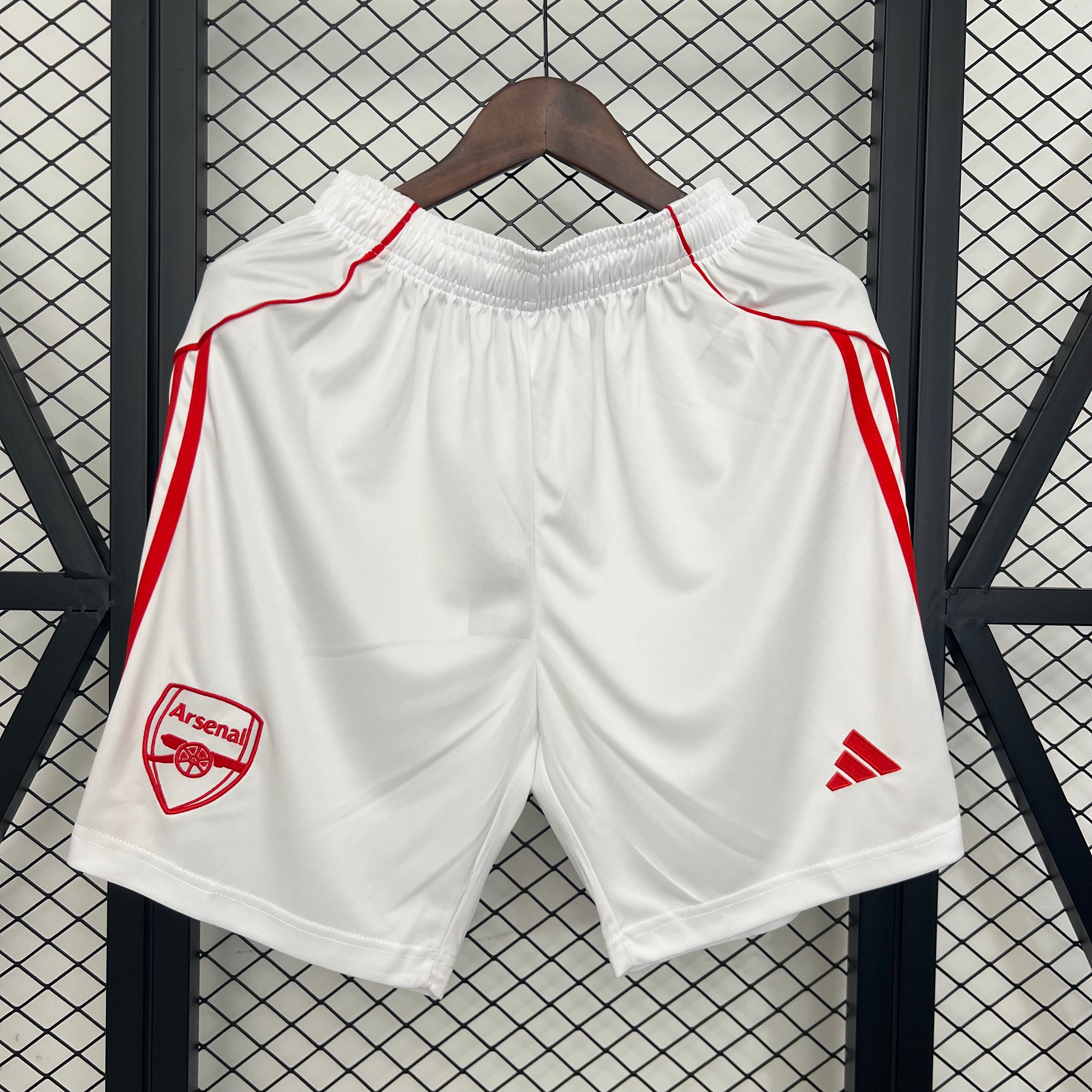 Calções Arsenal Principal 2025/26